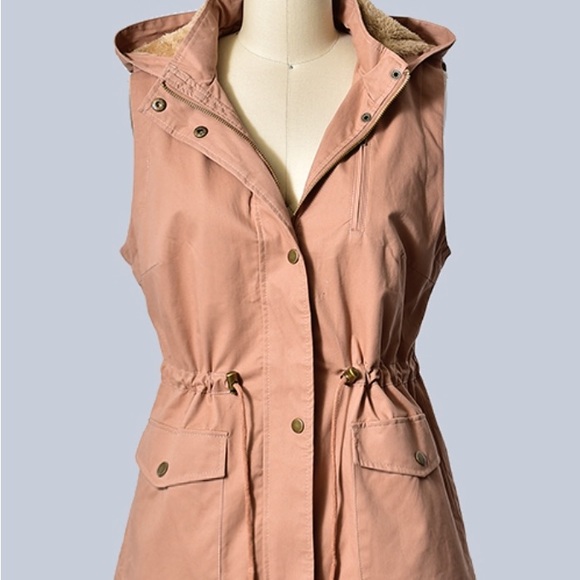 FUR INSIDE DETACHABLE UTILITY VEST - Picture 1 of 1